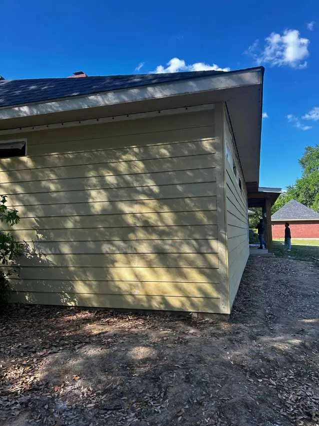 A Completed Lap Sided Addition With A Low Roofline 037